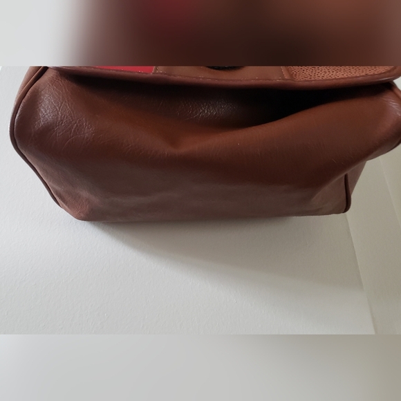 2R2 Italian Leather Handmade Messager Shoulder Bag Purse - Picture 6 of 9